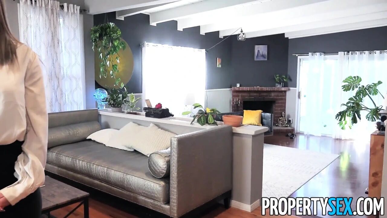 Kayley Gunner Realtor Strips Big Tits - Shaved Pussy Ride & Booty Cumshot