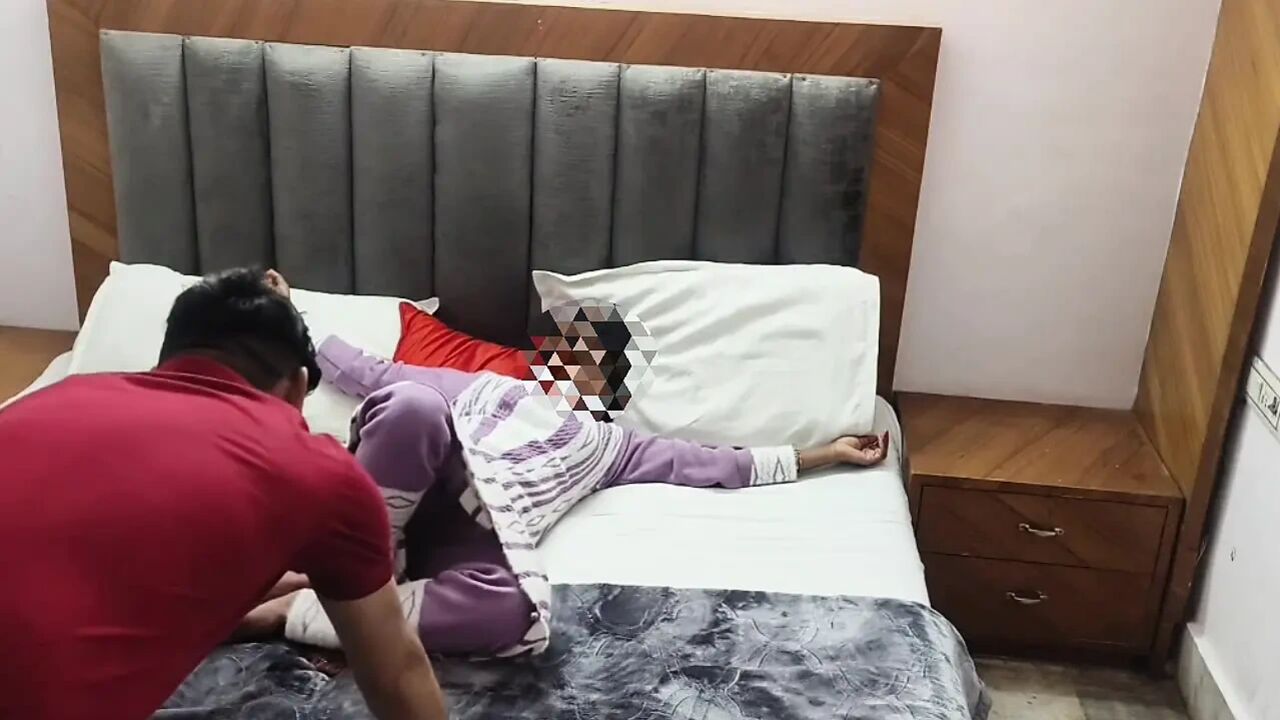 18+ Desi indian girl full moaning sex video