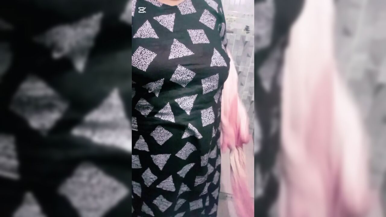 Beautiful boudi gosol full nudu and ass finggaring.