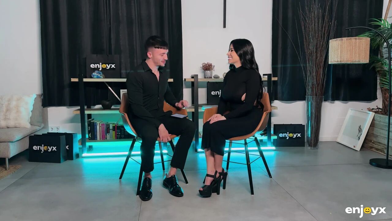 Sara Retali Is Done Talking - She Wants That Thick Cock Dripping Her Soaked Pussy