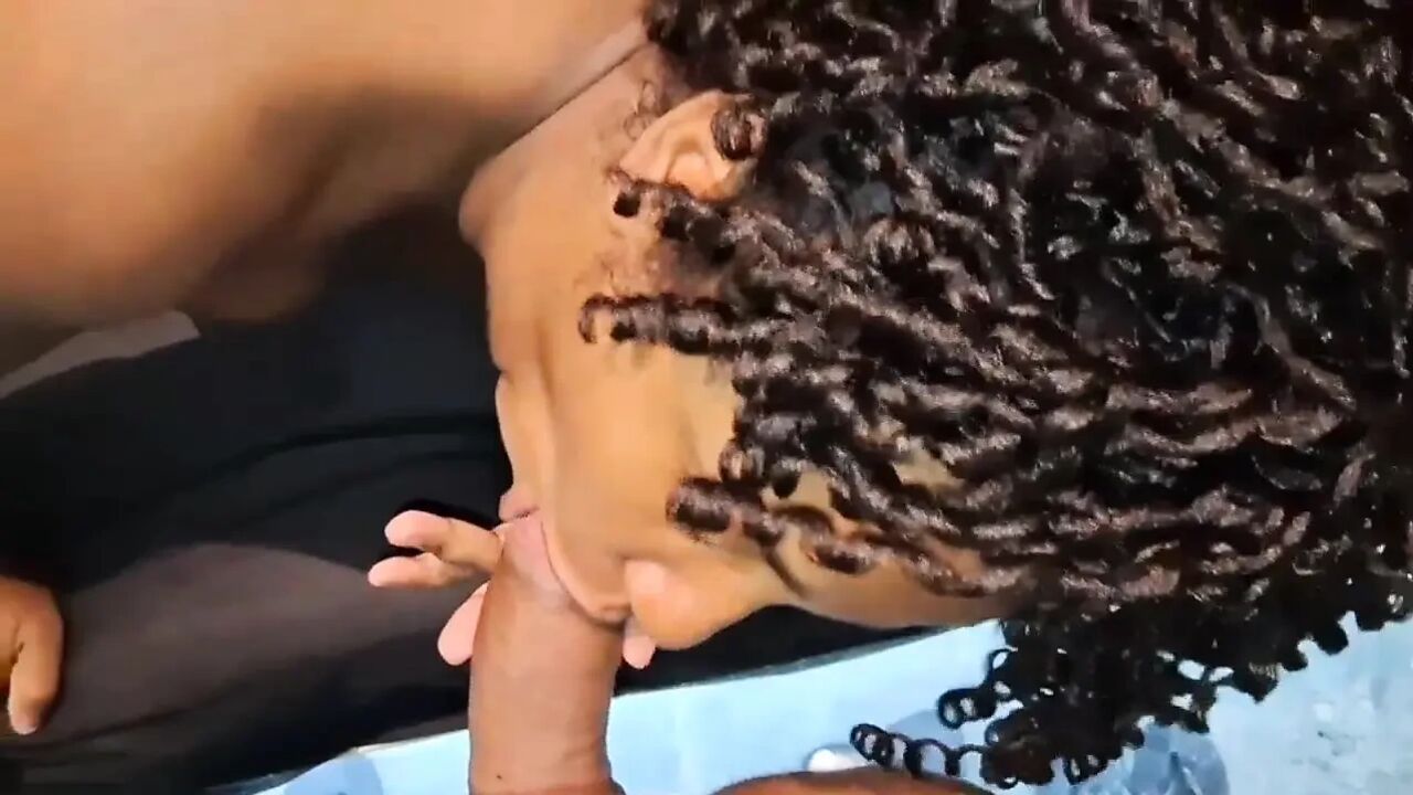 Good Fuck Crown Milking the Carioca