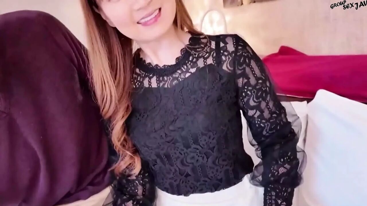 Threesome: Newlywed Submissive