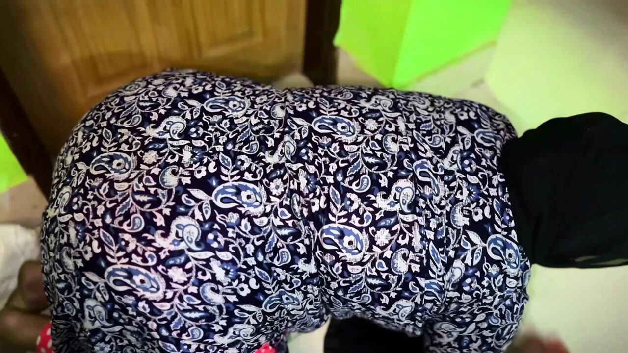 I told my stepson to get me out from where I was stuck under the table, but he fuck my big ass - stuck & rough anal fuck
