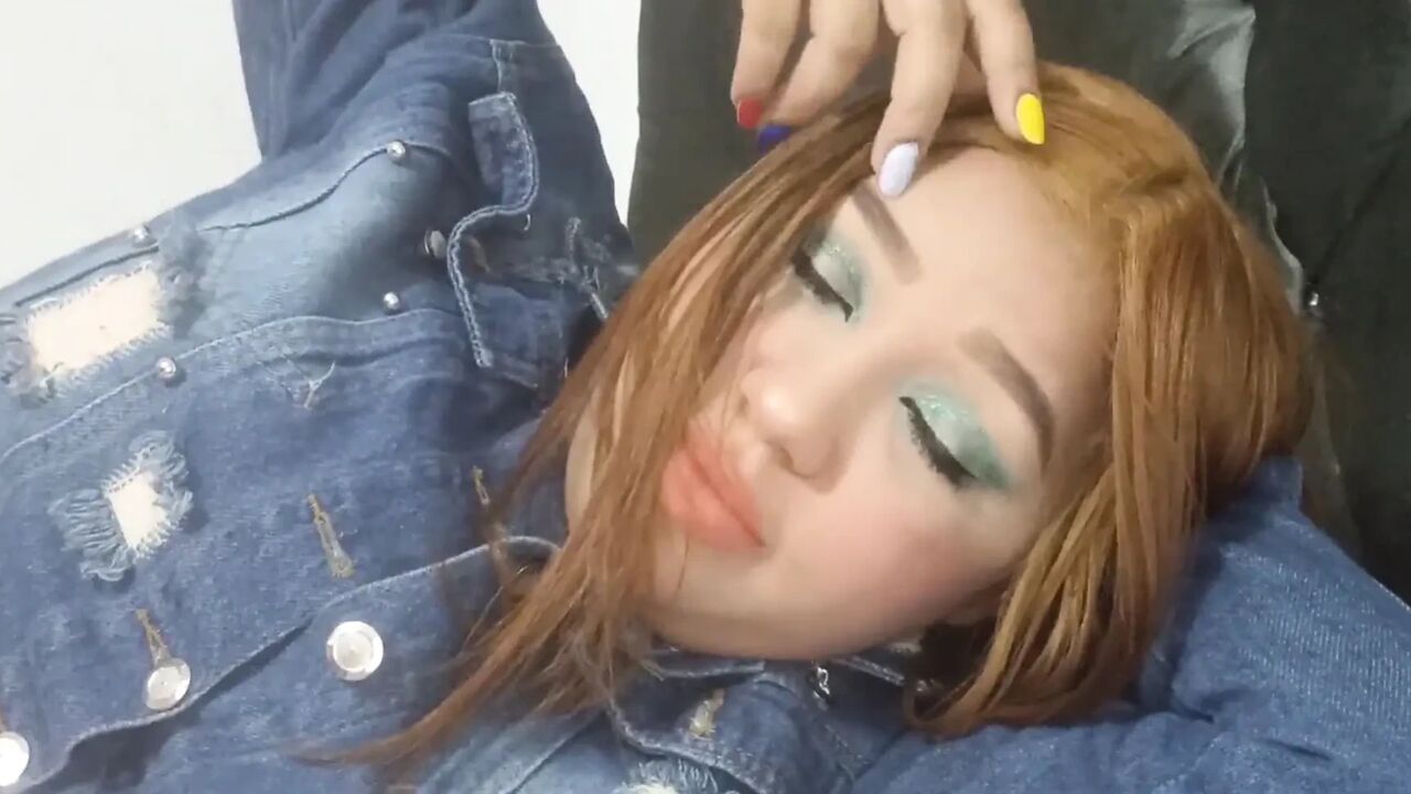 Cristi Wants a Hamburger and I Bought It for Her but She Pays Me with a Good Cock Sucking