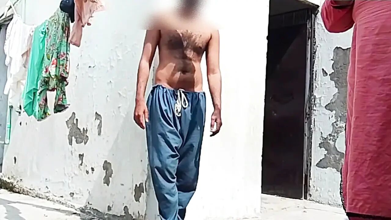 BUSTY DESI INDIAN BHABHI SUCKING COCK AND GET FUCKED