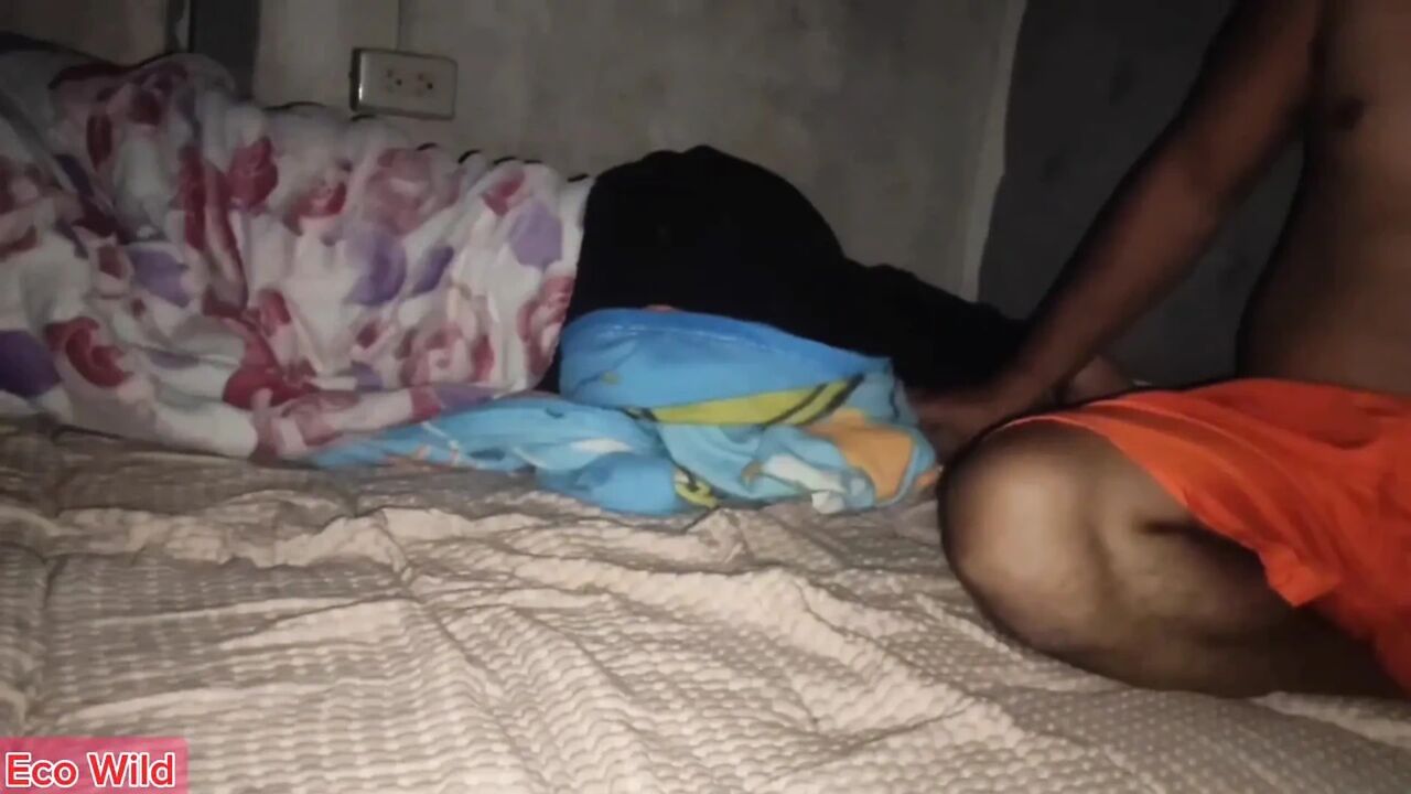 This Is How I Wake up My Girlfriend When She's Horny!!.