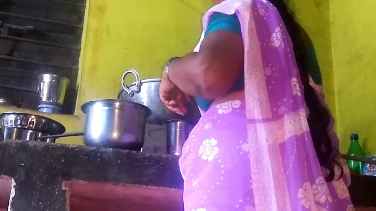 Tamil teacher Kitchen room sex with hasband handjop