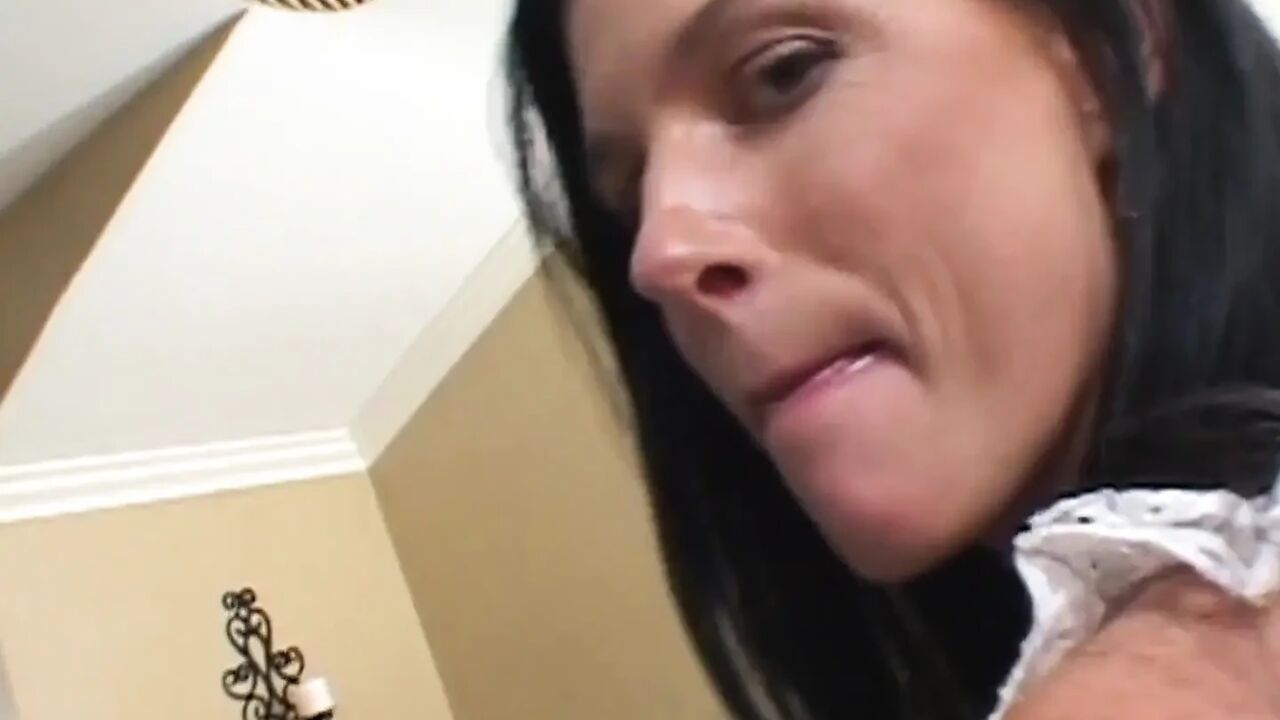 Big Cock Lovers Scene-4_brunette Housewife Loves Having a Big Cock in Her Mouth
