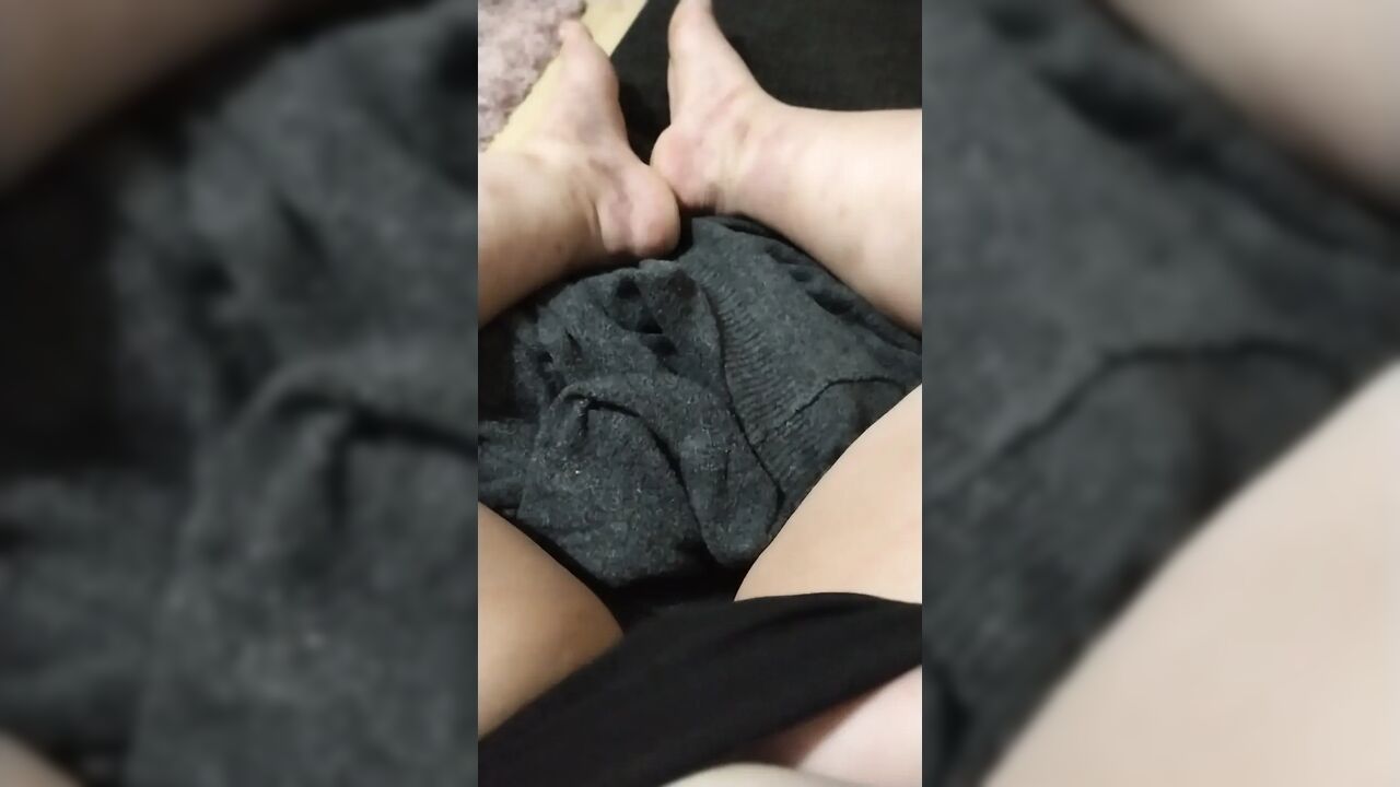 Chubby female loud pulsating orgasm