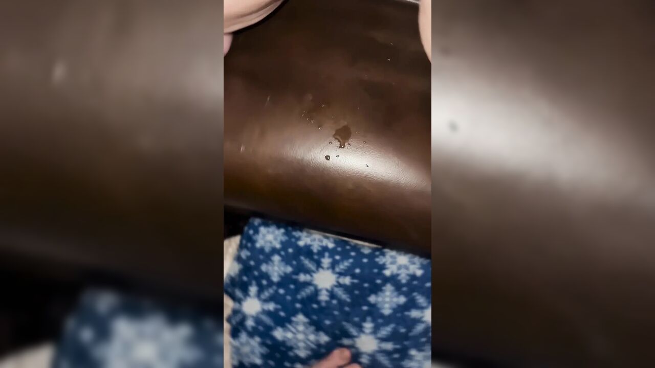 Squirting Cumming and moaning I love to fuck