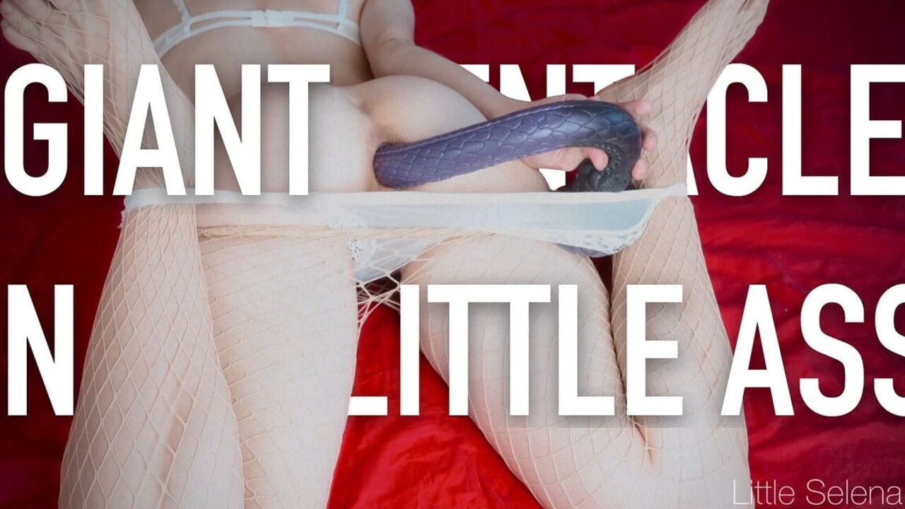 Huge Tentacl in My Little Ass