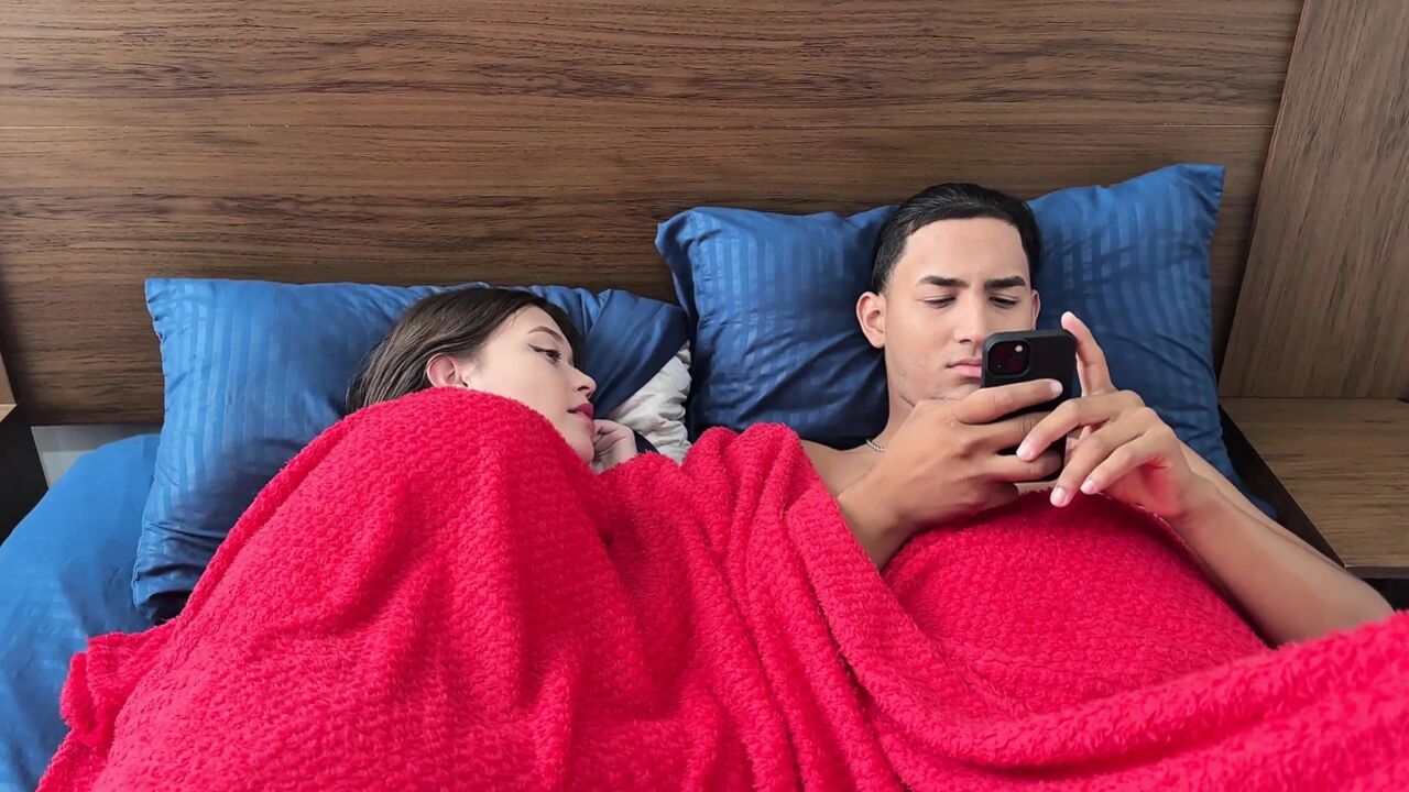Big Ass Stepmother Who Always Likes to Share the Bed with Her Little Stepson Dwarf Until She Ends up Full of Milk.