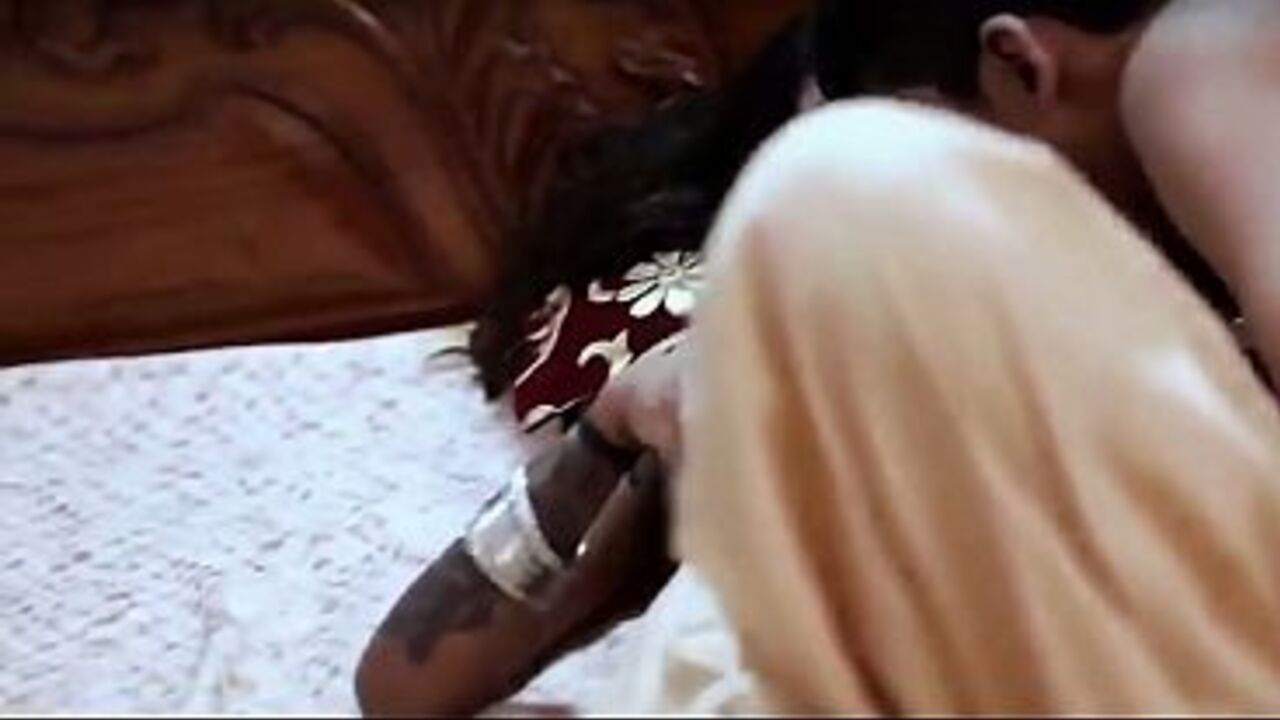 18 Year Old Indian College Boy Hot Sex With Her Beautiful Desi Stepsister