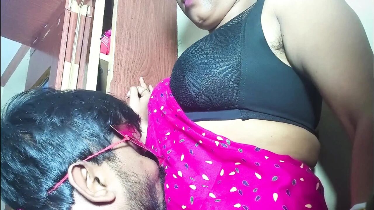 Full Hindi indian Desi Bhabhi hot sexy sucking and fucking