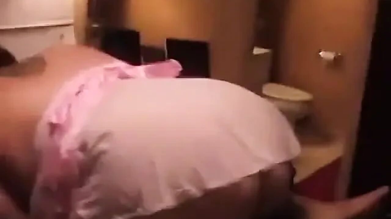 BBW Alley Cat Gets a Wet Creampie From Will