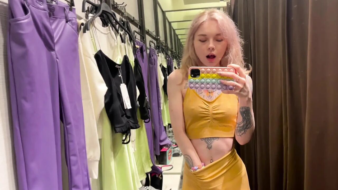 Depraved games in the fitting room. I wanted to make a hot video, but I got horny and cuming in the locker room