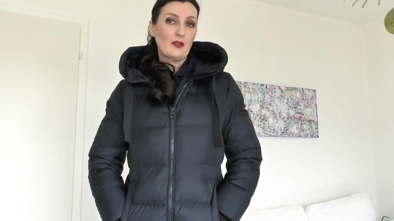 Zipper Test on a Dark Blue Down Coat, Lady Victoria Valente