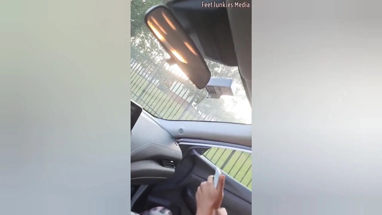 Car Session Foot Massage with Star N Footjob!!