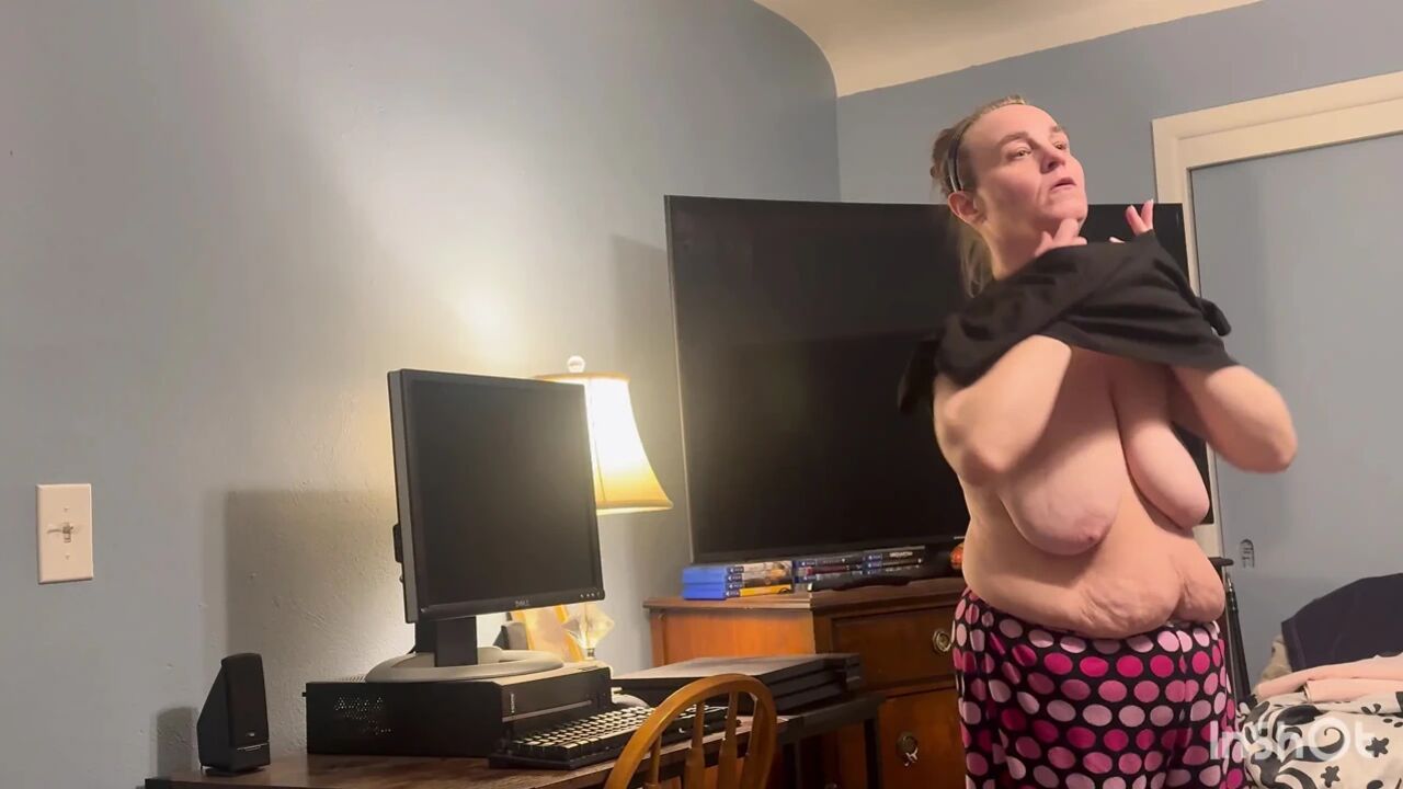 Stepmom’s Friend Gives Me All Her Holes and Begs Me to Fuck and Fill Her Ass so I Do!