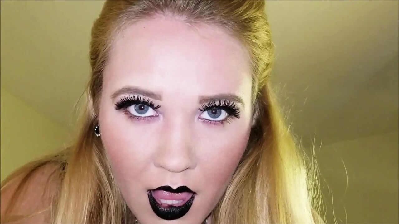 Stepmommy Succubus