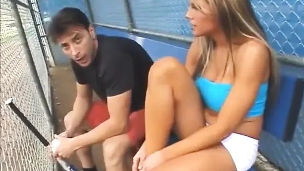 Mega Hot Blonde Gets a Facial After a Hard Fuck