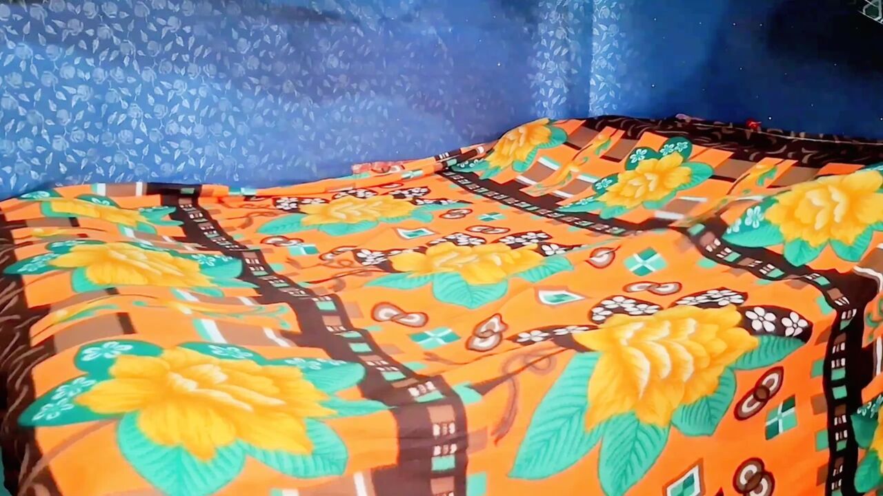 After making the bed, my sexy wife and I engaged in intense anal sex real Desi sex video featuring a pink blouse sex