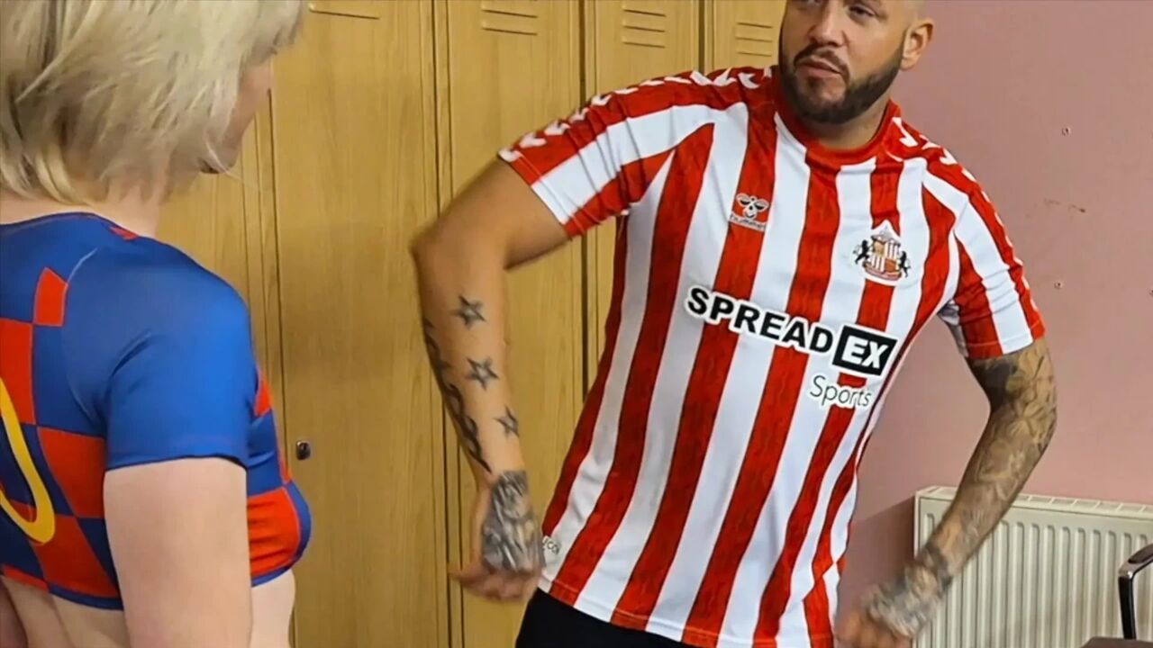 Cheerleader Fucks Footballer