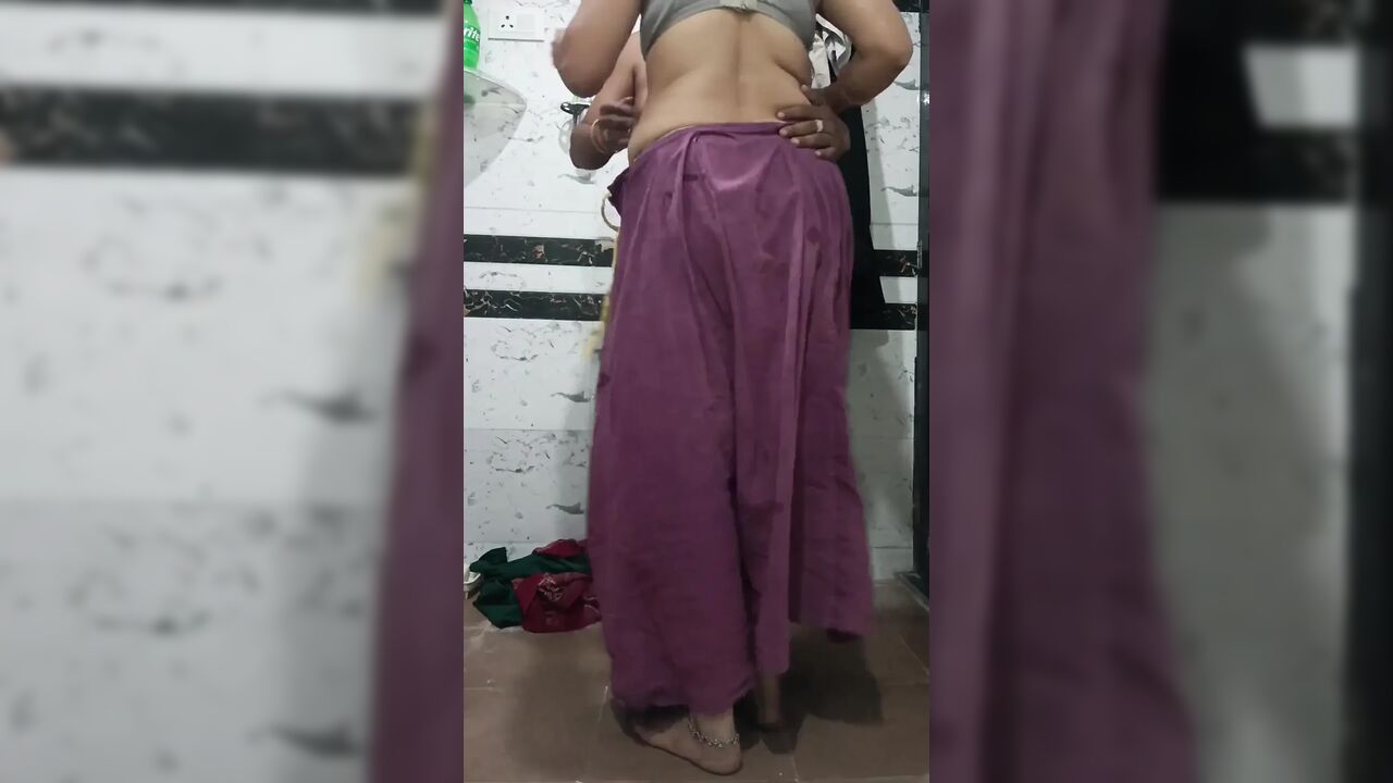 Priya Bhabi Big Pussy Show