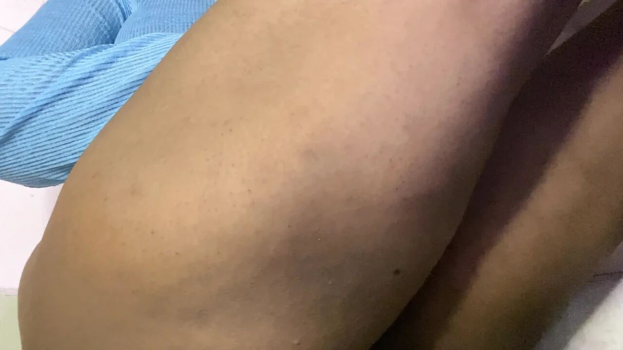Desi XXX Video Of Bhabhi Pussy Fingered