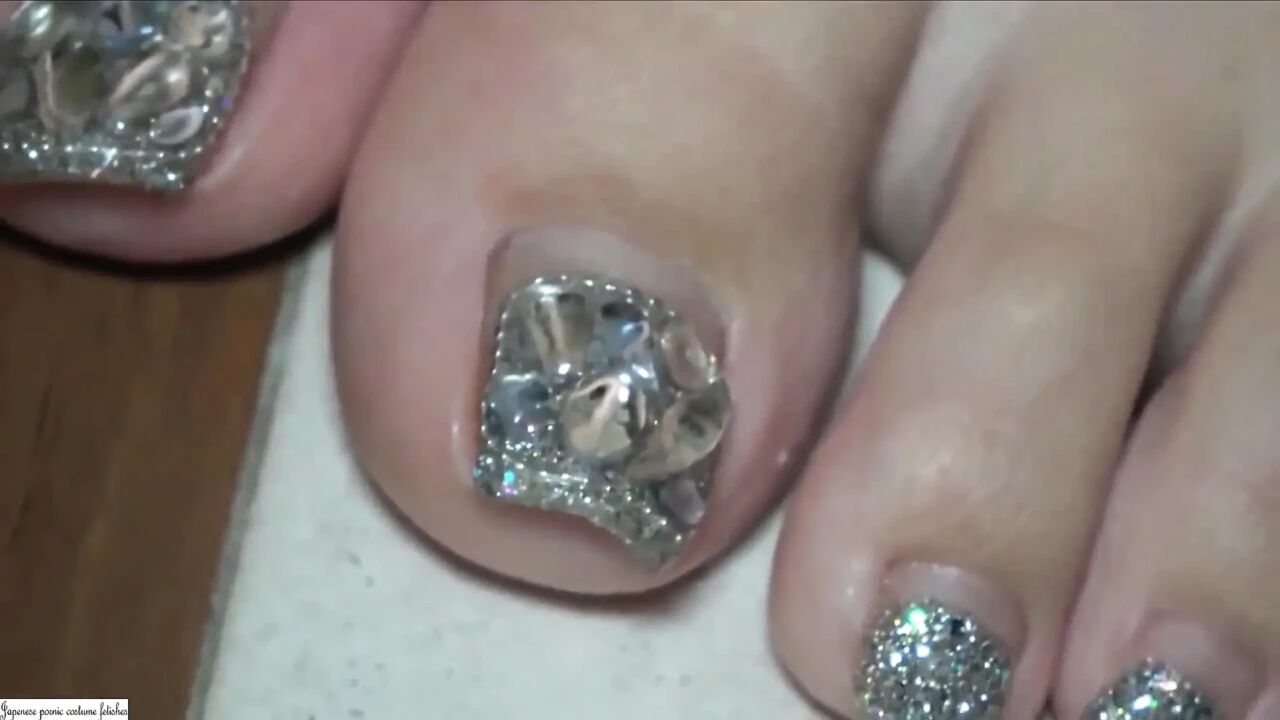 A Uniform-clad Idol Trainee