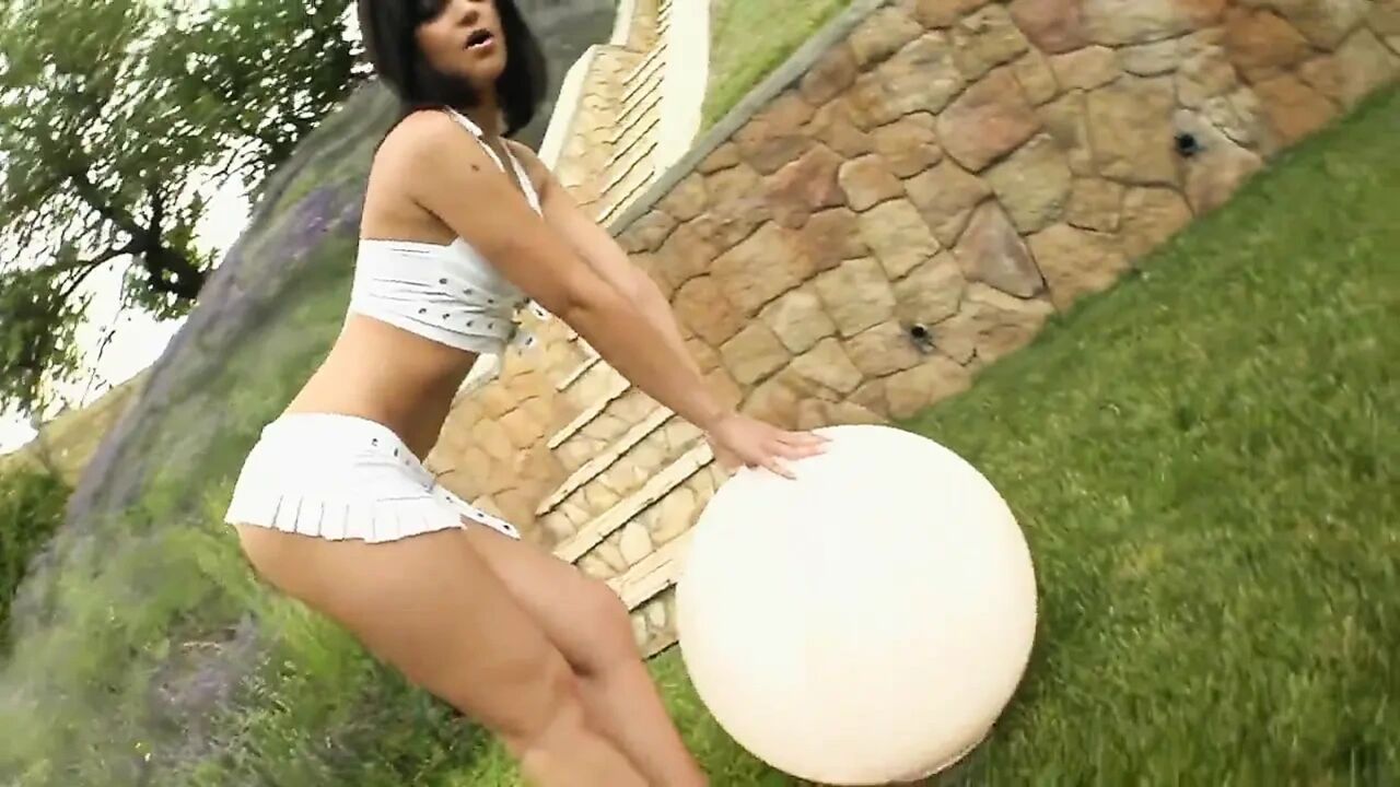 hot slut gets fucked deep in the ass - Anal Party
