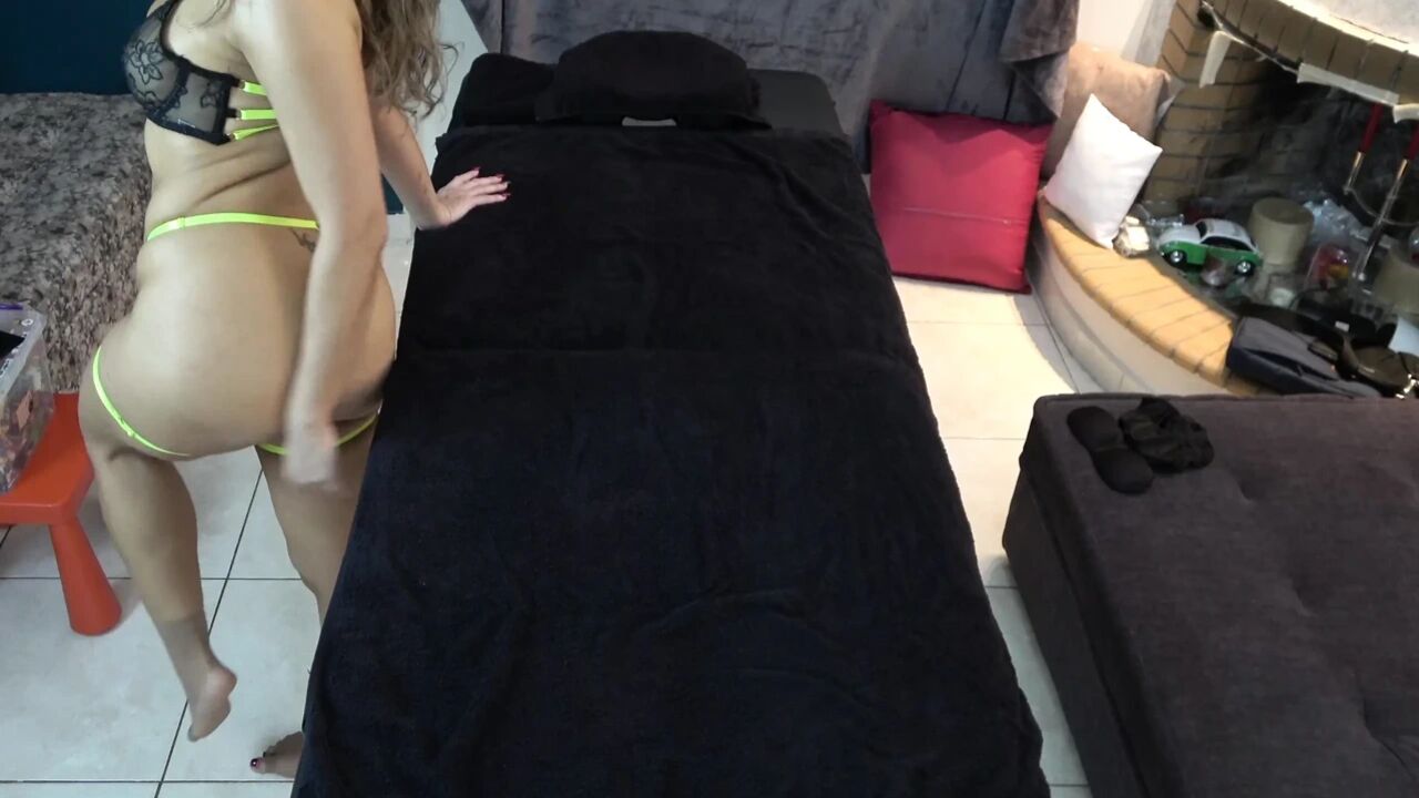 Real Scream Orgasm for Cheating Married Wife on Massage Bed