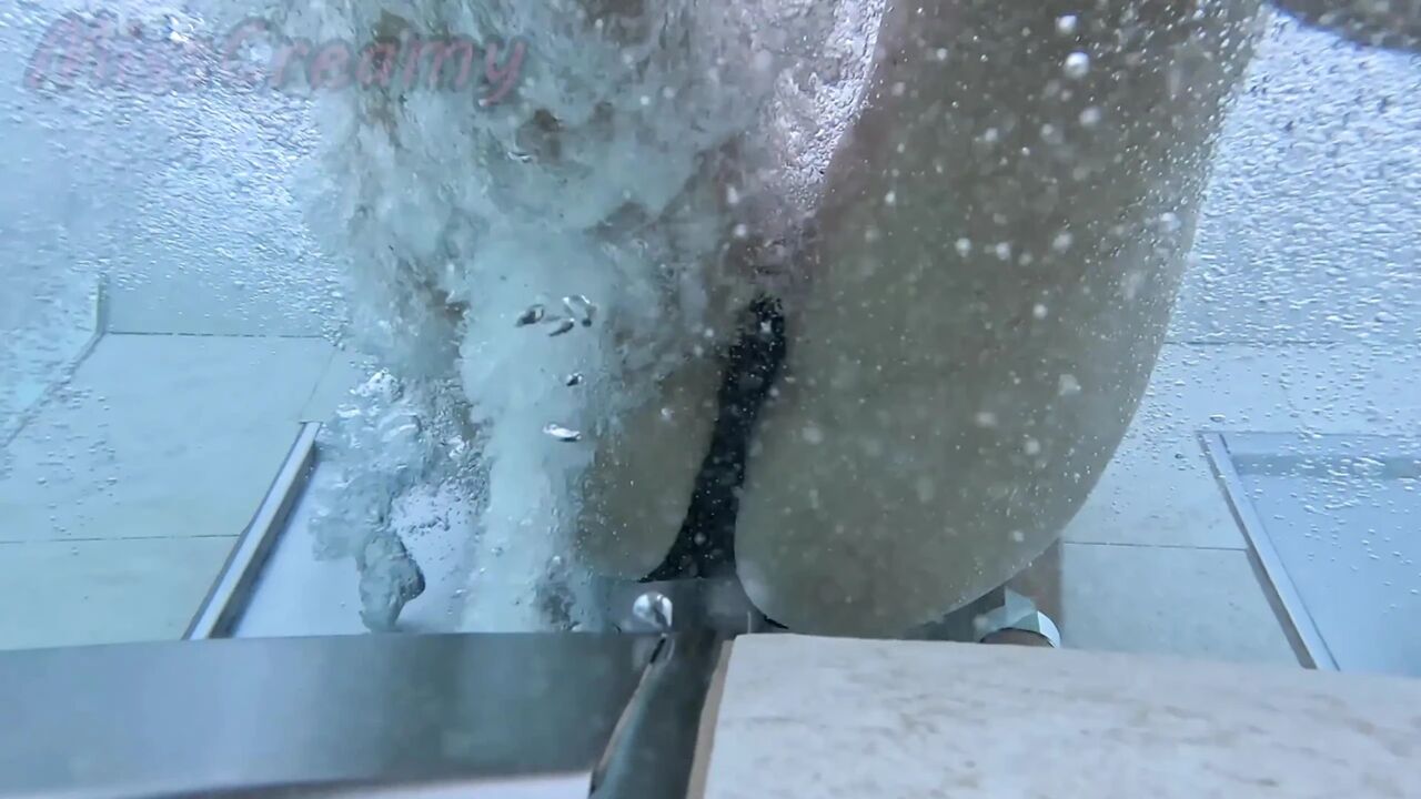 Flashing My Pussy in Front of a Student in Swimming Pool and Helps Me Masturbate - It's Very Risky with People Near