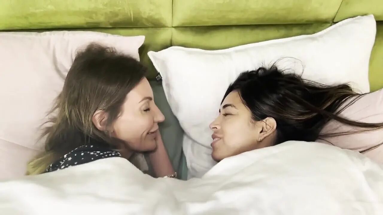 Lesbian Wake up Good Morning Scissoring Vid with Anouk