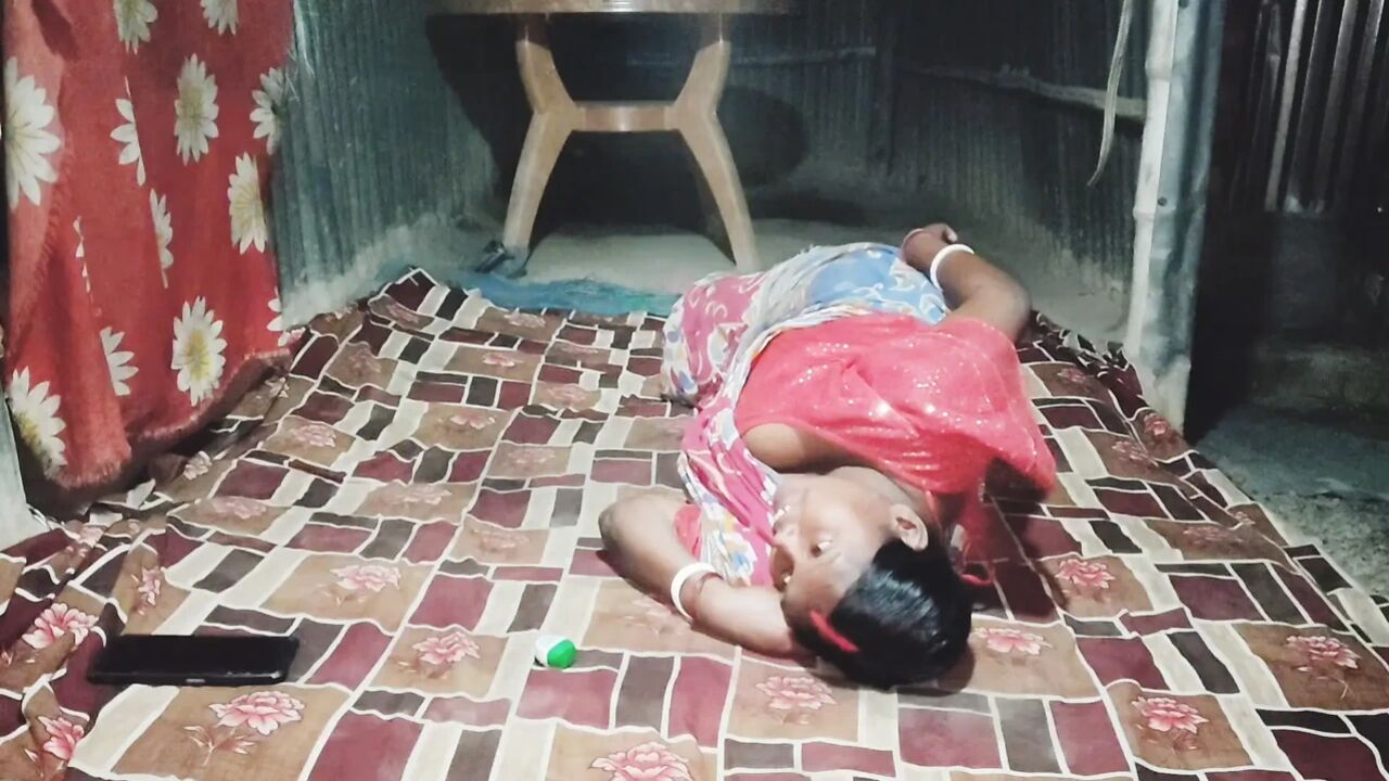 My Indian desi wife fucking sex handjob