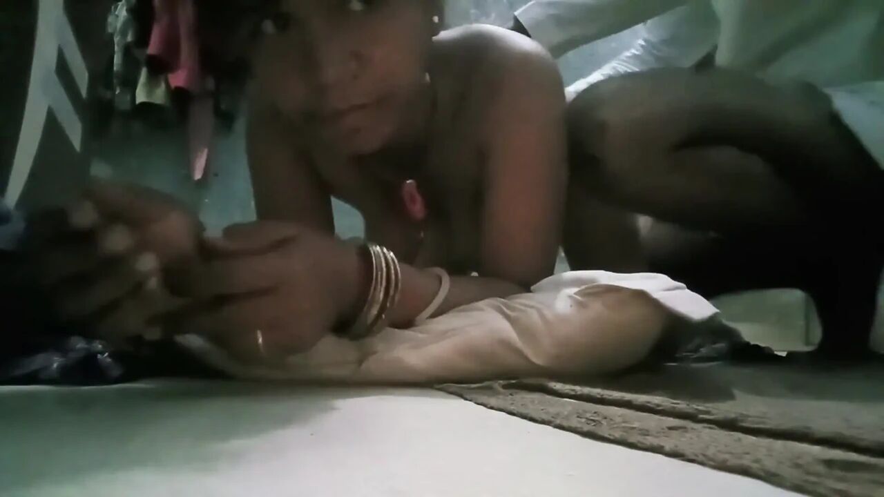 Desi Hot Videos Indian Bhabhi Husband and Wife