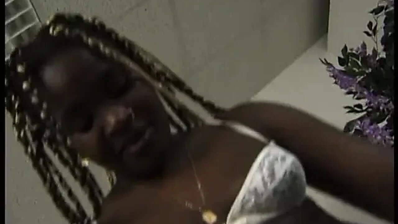Nubian princess dancing for you