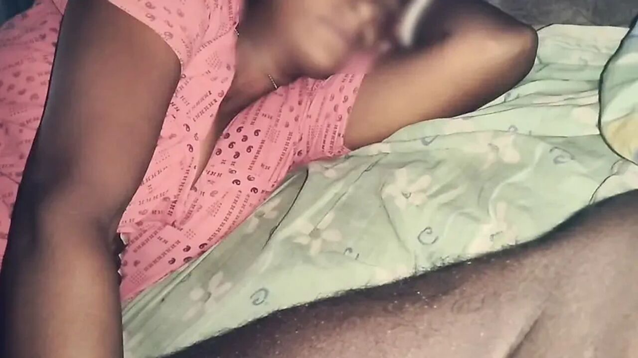 Indian hot chachi ki akele chudai kiya