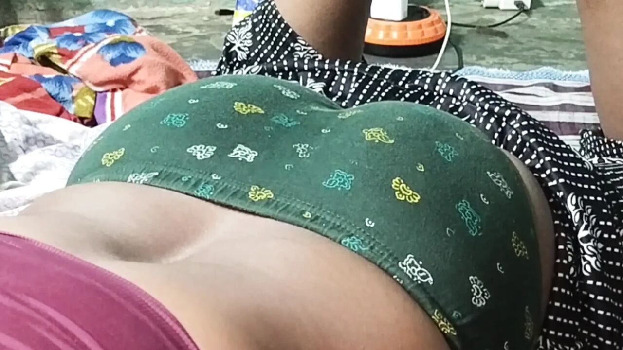 Desi Bug Ass Bhabi Fuck Pussy