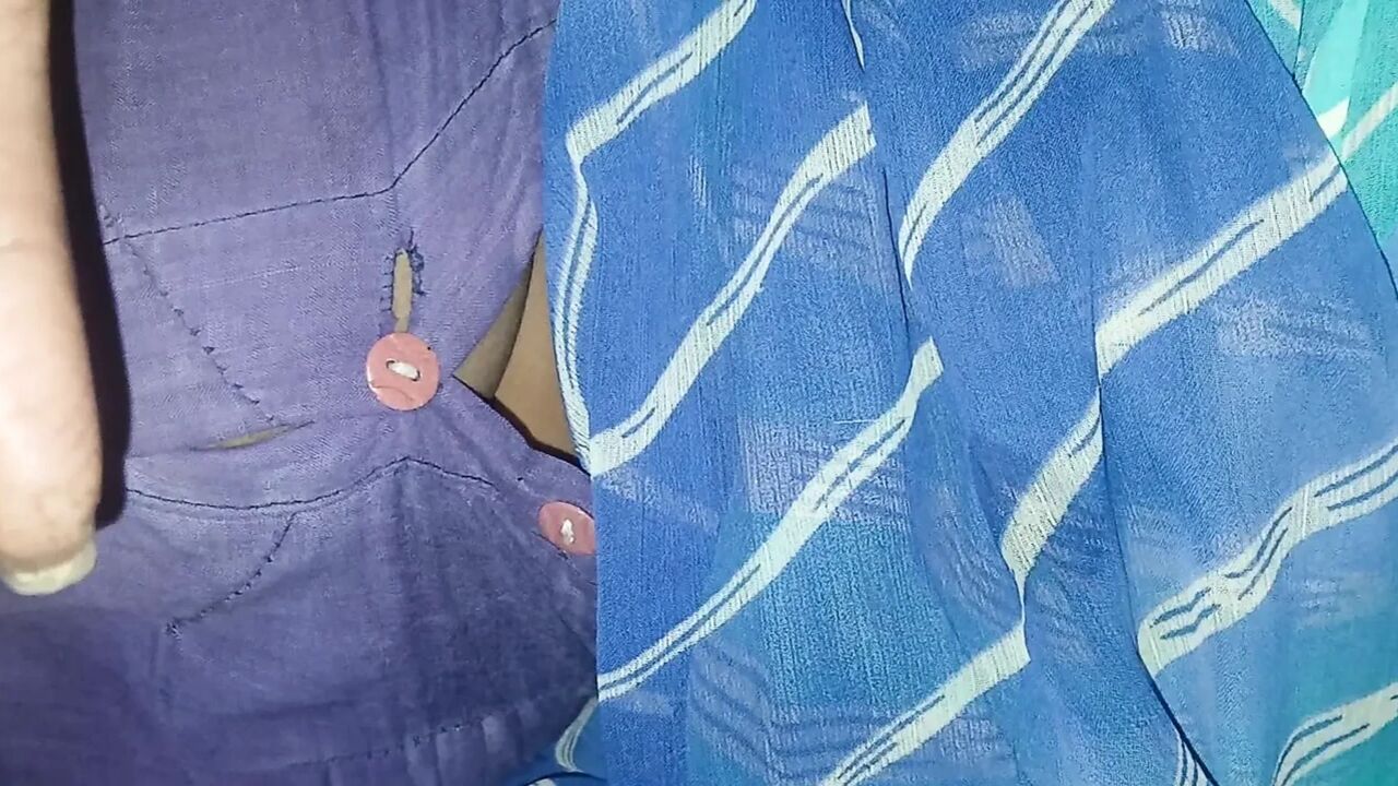 Indian Village Desi Aunty Ki Raat Mein Ghori Bana Kar Paani Nikal Diya – Tight Chut Se Squirt Kiya Homemade Hindi Audio