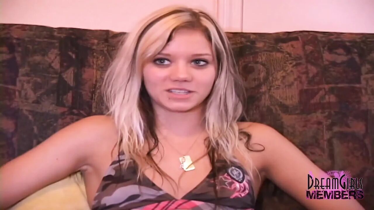 Innocent 18 year old makes her first porno