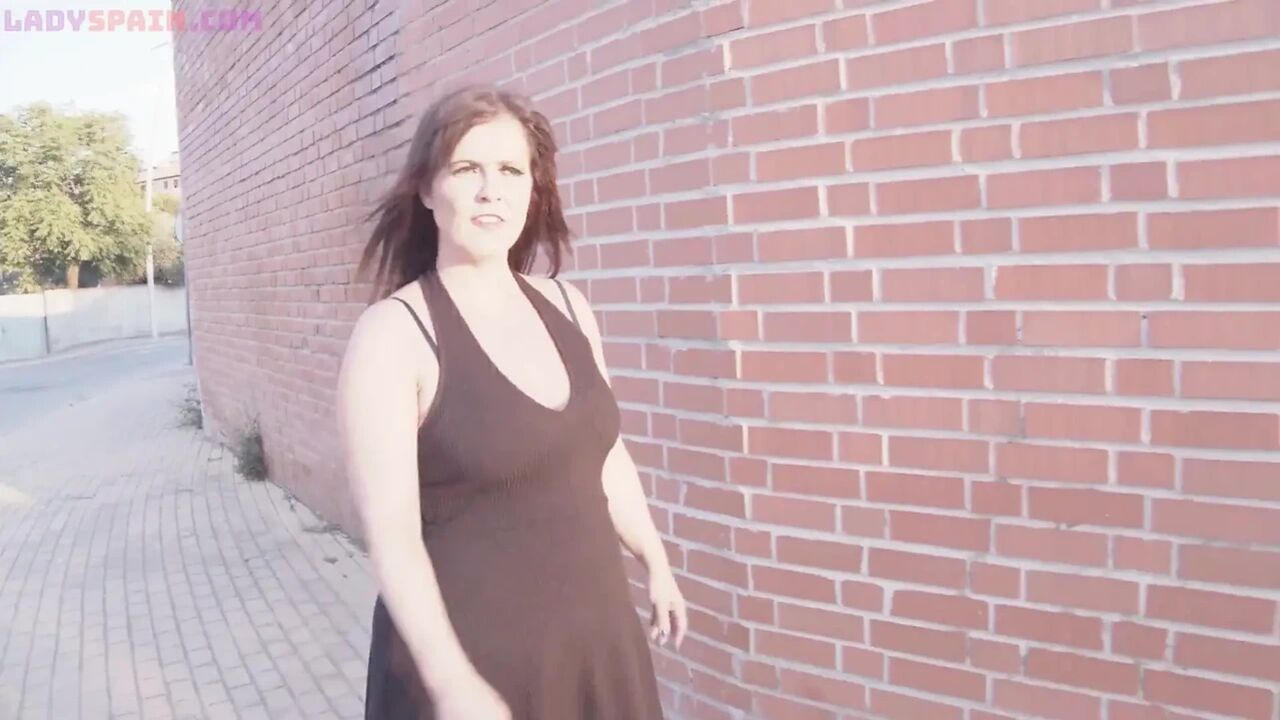 Mature Curvy Woman Has Hard Orgasms by Making a Threesome and Receiving Double Penetration