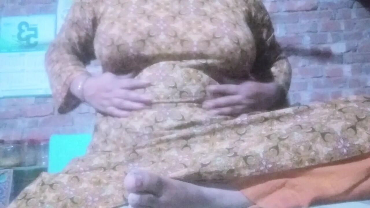 Desi Nadiya Bhabhi fingering her pussy to orgasm Bangladesh sex girl.