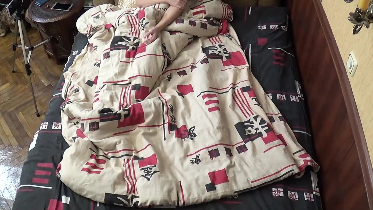 Dry Handjob from my wife in matrimonial bed