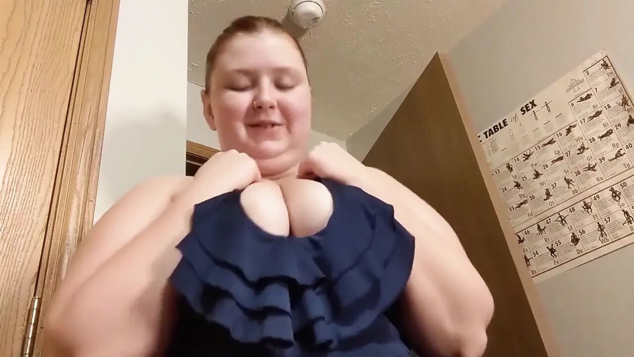 Lusting for my oiled tits