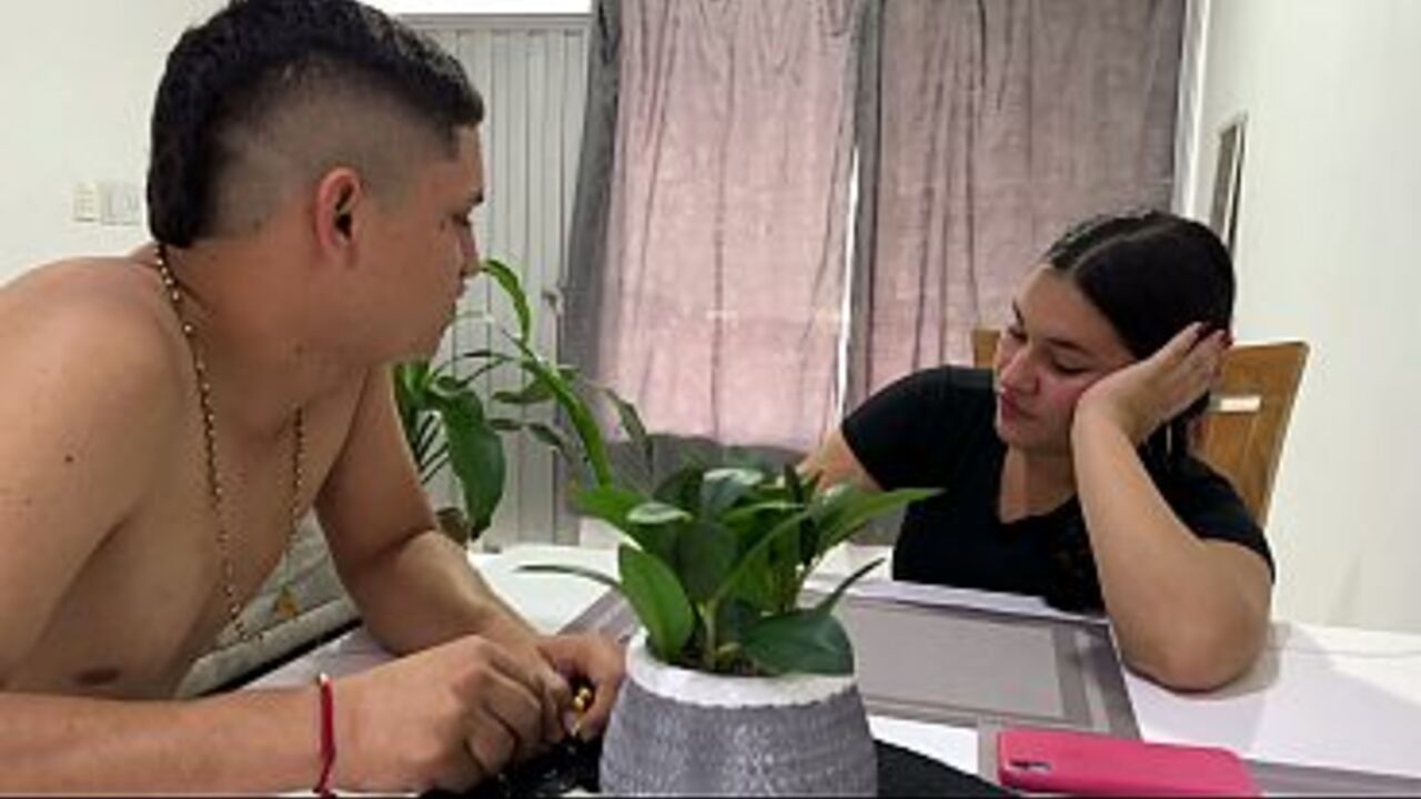 My fat stepsister let me see her fat pussy for the first time, and we ended up fucking her fat pussy - REAL HOMEMADE SEX