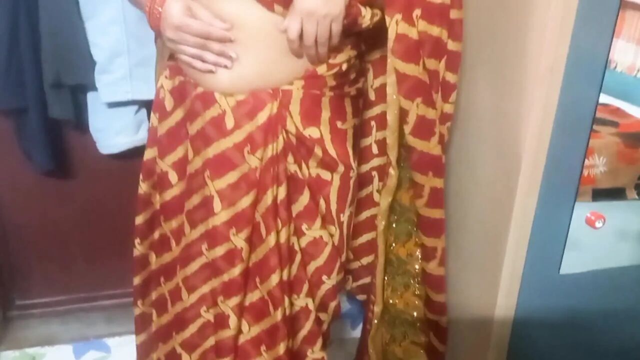 Very Beautiful Indian Bhabhi in Red Saree