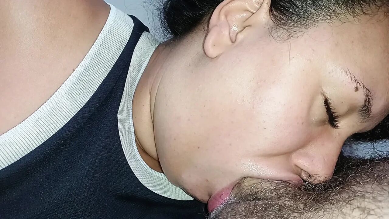 WET DEEPTHORAT SHE LOVES A COCK FILLING HER WHOLE LITTLE MOUTH