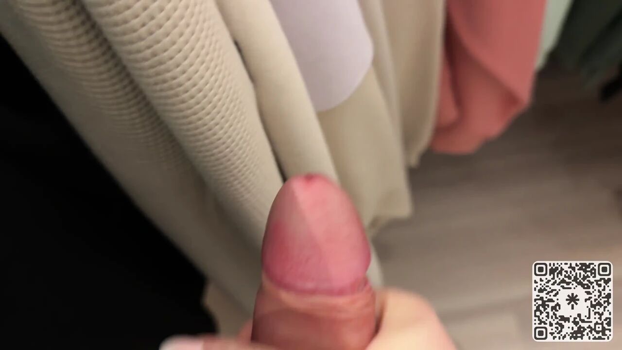 Naughty girl plays with cock in the middle of clothing store - Gets rewarded doggy in changing room
