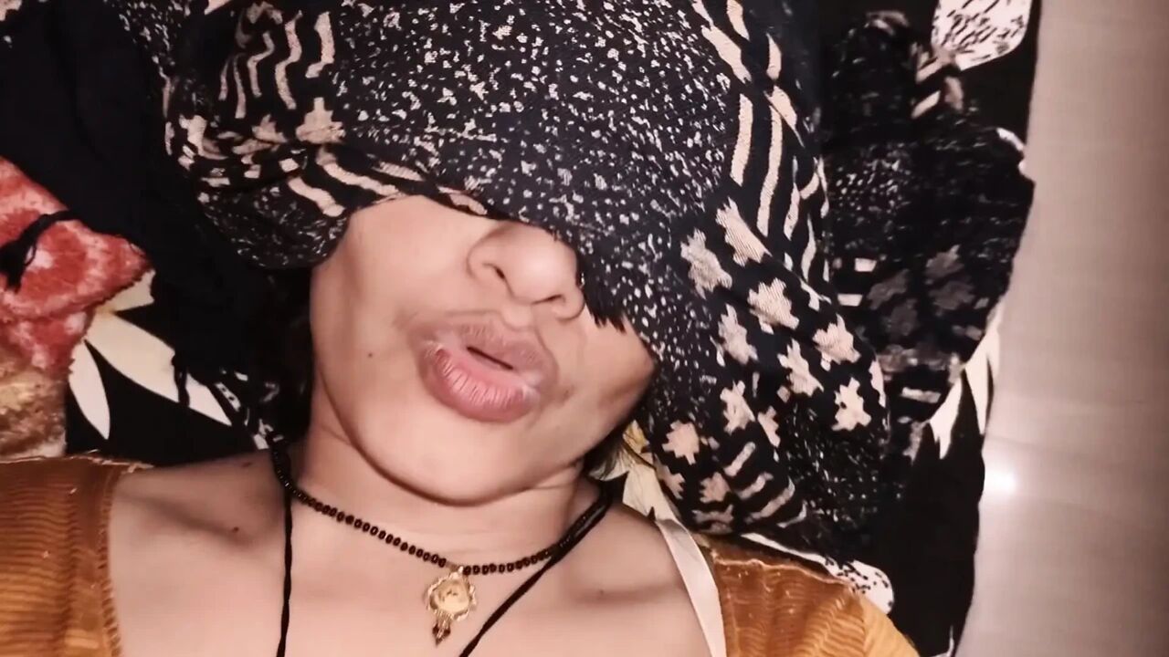 Step brother fucked his step sister and took out her pussy juice , HD uncut hindi sex video